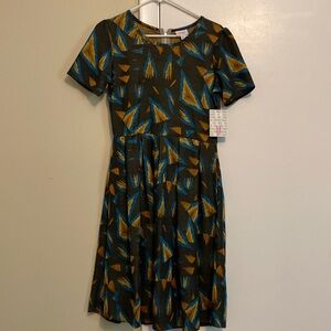 Lularoe Amelia Dress Size Medium NWT